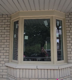 New beige bay window 